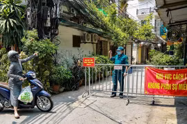 Hà Nội: Một người ở phố Nguyễn Lương Bằng và 3 người cùng gia đình ở Tân Mai dương tính