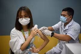 Bộ Y tế phân bổ 288.000 liều vaccine Covid-19 mua của VNVC cho các địa phương 