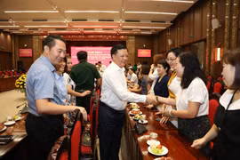 Bí thư Thành ủy Hà Nội đề nghị lãnh đạo các đơn vị chủ động cung cấp thông tin cho báo chí