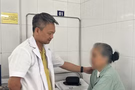 Cứu bệnh nhân suy tim có khối u hiếm gặp, phải ngủ ngồi vì đường thở bị thắt chỉ còn 2mm