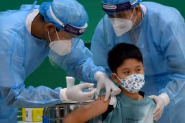 WHO chưa có khuyến cáo nào về việc tiêm vaccine Covid-19 cho trẻ 5-11 tuổi