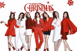 Quán quân Vietnam’s Next Top Model 2015 rạng rỡ sắc đỏ chào đón Giáng sinh