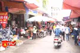 Tiểm ẩn nguy cơ cháy từ chợ sinh viên 