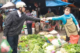 Lo miếng ăn “sạch” dịp Tết 