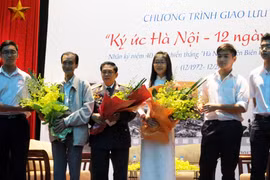 Giao lưu “Ký ức Hà Nội 12 ngày đêm” 