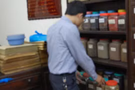 Hãi hùng đông dược giả nhập lậu 