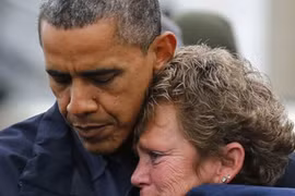 Xử lý tốt trước siêu bão Sandy: Ông Obama ghi điểm
