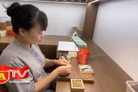 Những "ảo thuật gia" chế tác trang sức trầm hương