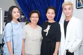 Sơn Tùng M-TP hát trong đêm giỗ đầu nhạc sĩ An Thuyên