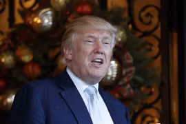 Cổ phiếu Toyota sụt giảm sau đe dọa của ông Donald Trump
