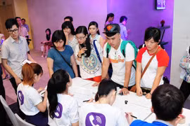 Cơ hội sát cánh cùng các ngôi sao