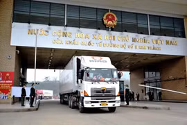Thông quan hàng hóa ở cửa khẩu dần trở lại bình thường