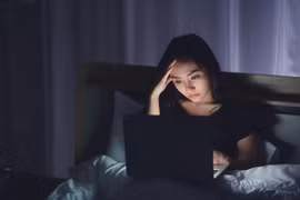 Cách vượt qua chứng “đau đầu thế kỷ 21” ở người trẻ 