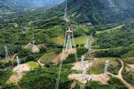 Đóng điện thành công dự án đường dây 500kV Monsoon – Thạnh Mỹ phục vụ nhập khẩu điện từ Lào