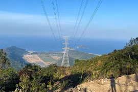 Dự án đường dây 500kV mạch 3 “cứu” điện miền Bắc: Mặt bằng vẫn ngổn ngang