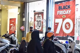 Black Friday: Giảm giá lớn vẫn vắng khách