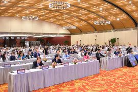 Diễn đàn Kinh tế - xã hội Việt Nam 2023: Chuyên gia hiến kế thúc đẩy tăng trưởng kinh tế