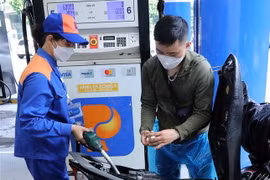Giá xăng dầu tiếp tục được điều chỉnh “nhỏ giọt”