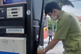 Cửa hàng Petrolimex bán dầu có lẫn nước: “Lỗi chủ quan của nhân viên bán hàng”