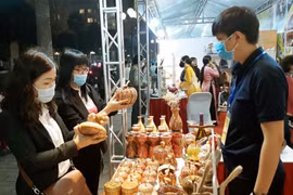 Căn cứ diễn biến dịch Covid-19 để tổ chức tôn vinh “Hàng Việt Nam được người tiêu dùng yêu thích” 