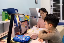 Chuyên gia hướng dẫn học trực tuyến an toàn với Zoom, Microsoft Teams, Google Meet