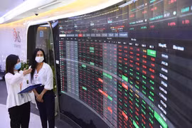 Sắc xanh tỏa khắp thị trường chứng khoán, VN-Index tăng hơn 27 điểm phiên đầu tháng 8