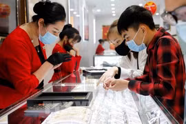 Tăng sốc rồi giảm sâu, người mua vàng Thần Tài sớm đã bị lỗ nặng
