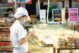Bộ Tài chính: Hoạt động mua bán dần trở về bình thường, giá giảm trở lại