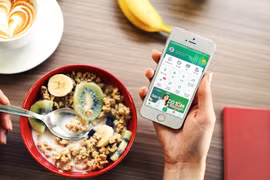 Loạt ngân hàng tăng mạnh phí SMS Banking, khuyến khích khách hàng chuyển sang dùng app