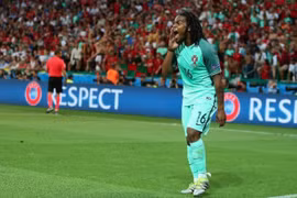 Công bố tuổi thực của Renato Sanches