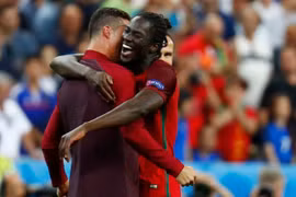 Người hùng của Bồ Đào Nha tiết lộ bí mật từ thông điệp của Ronaldo