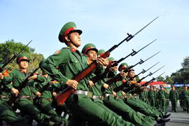 Quy định mới nhất về tiêu chuẩn xét nâng lương trước thời hạn của sĩ quan 