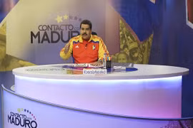 Tổng thống Venezuela đề cử huyền thoại Maradona làm chủ tịch FIFA