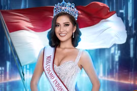 Hơn 70 người đẹp đến từ khắp nơi trên thế giới trình diễn thời trang tại Tràng An 