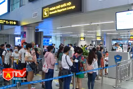 Thí điểm ứng dụng CCCD gắn chíp xác thực hành khách tại sân bay Nội Bài