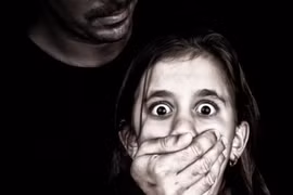 Hành vi dâm ô nam sinh bị xử lý thế nào?