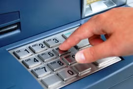 Trẻ từ 6 tuổi trở lên được sử dụng thẻ ATM