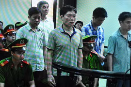 Ông Dương Tự Trọng được giảm 2 năm tù