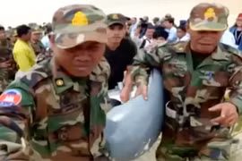 Campuchia: Trực thăng quân sự rơi, 6 người thương vong