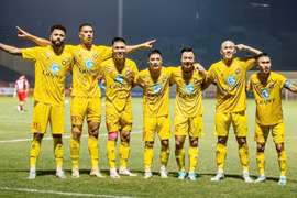 CLB V-League nào "mở hàng" năm mới cho bóng đá Việt Nam?