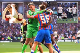 Liverpool gục ngã trước Crystal Palace ở Siêu cúp Anh 2025