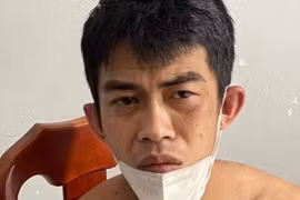 [Tin nhanh sáng 1-10-2021] Bắt giữ kẻ giết người trốn truy nã mang theo súng Rulo
