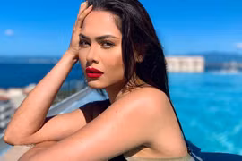 [ẢNH] Cận cảnh nhan sắc thật ngoài đời của Tân Hoa hậu Hoàn vũ thế giới - Miss Universe 2020