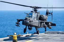 Trực thăng AH-64 Apache mang ‘sát thủ tầm xa’ đến sườn Đông NATO