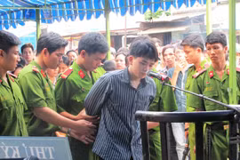 Anh ruột đâm thủng tim em trai vì không chở đi mua ma tuý