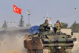 Thổ Nhĩ Kỳ bác bỏ khả năng đưa quân sang lãnh thổ Syria chống IS