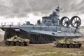 Nga cung cấp cho Trung Quốc các tàu đệm khí Zubr đặt mua tại Ukraine