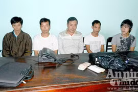 Chặt đứt đường dây lô đề quy mô lớn vùng giáp biên 