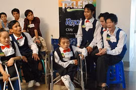 Nở rộ những tài năng người khuyết tật