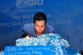 Quang Dũng khiến fan nữ "bỏ cả thế giới để yêu anh"